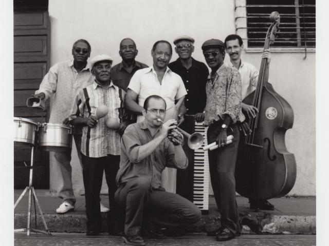 Los Cumbancheros, Juán Massó, Gerónimo Martínez, José Ferrér Rolando La Rosa, Peter Loman, Daniel Vistel,  Alexis Ramírez, Aldo Suárez, 2000