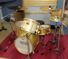 Saari drumset, 18x14 bd, 14x14 & 12x8 toms, 14x5,5 snare
